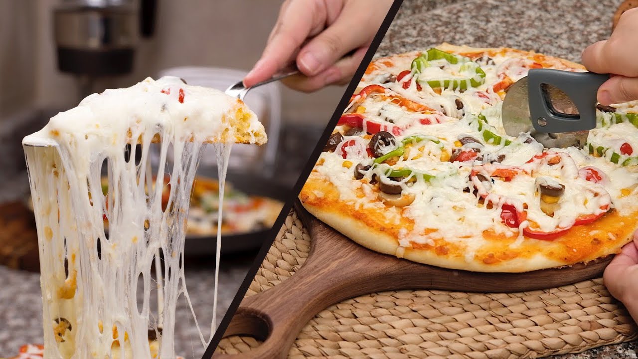 أسهل طريقة لعمل البيتزا في البيت