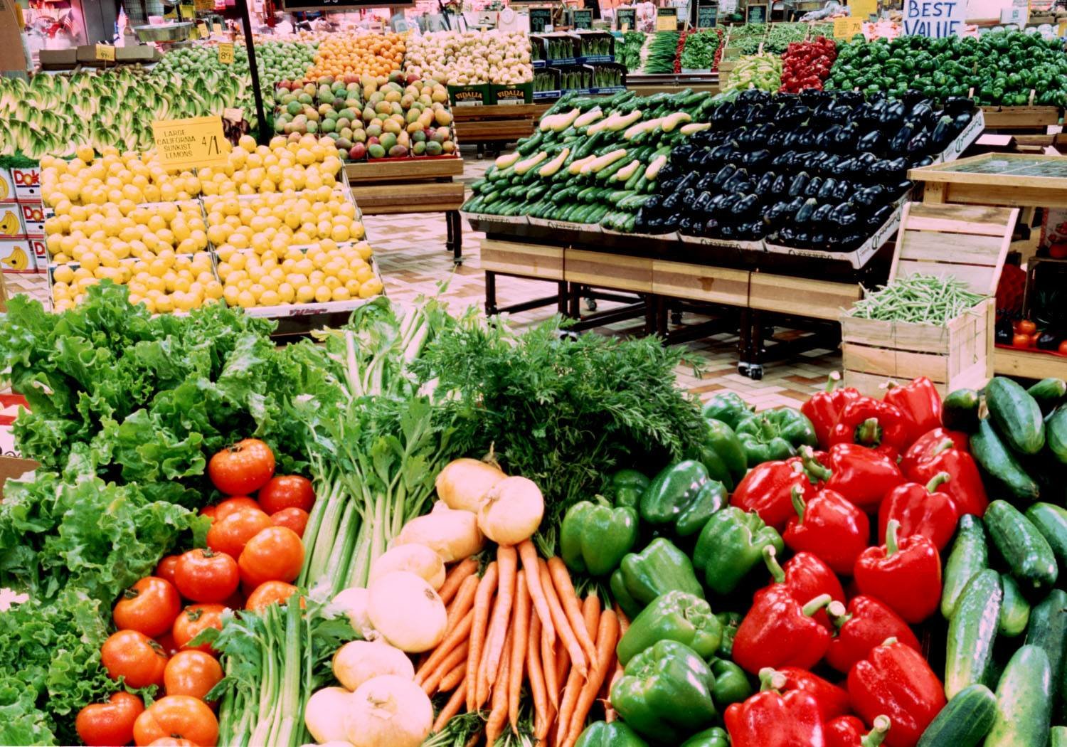 أسعار البصل والطماطم والخضروات في الأسواق